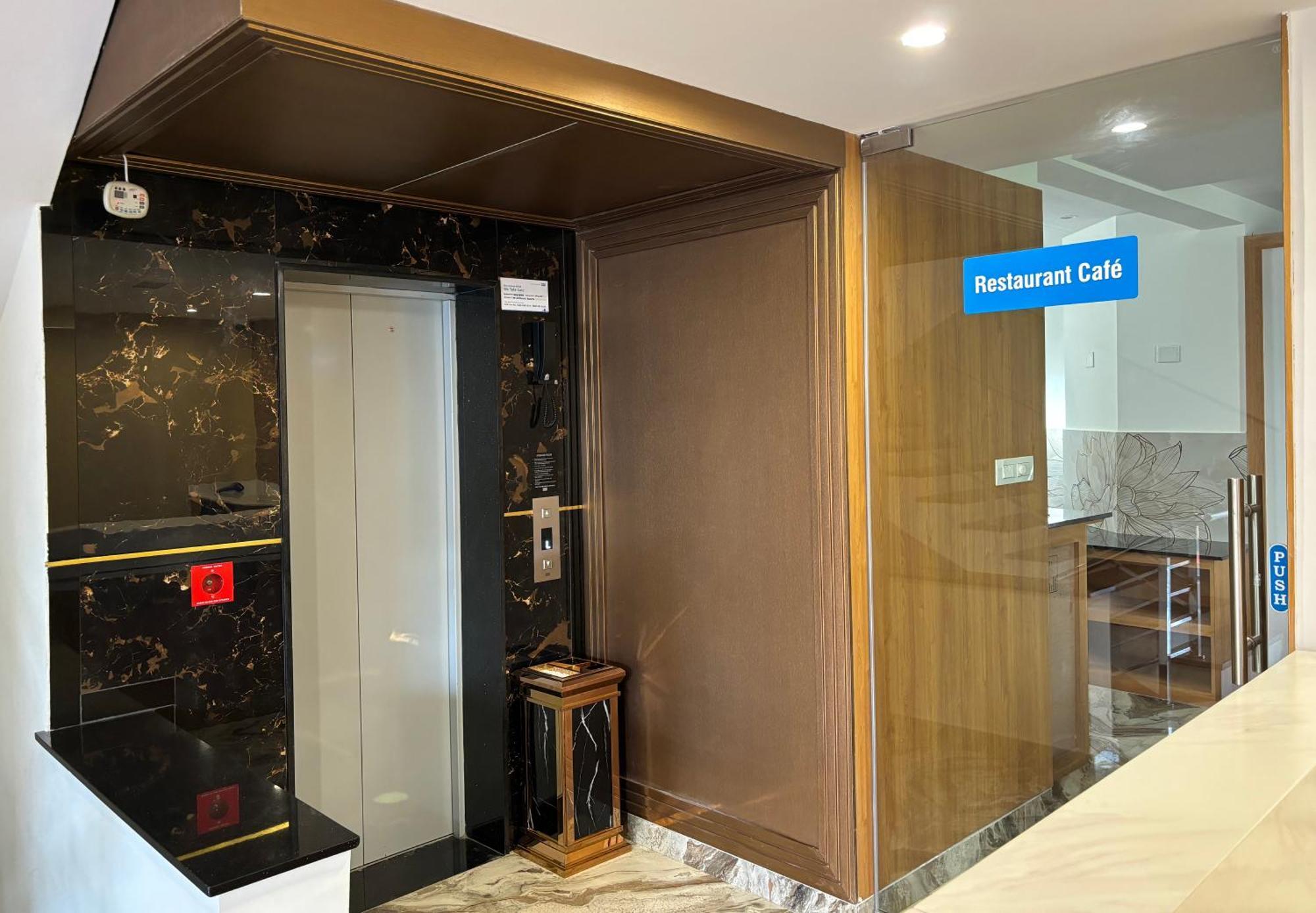 Hotel Sterling Plaza- Bangalore International Airport Dod Jala Dış mekan fotoğraf