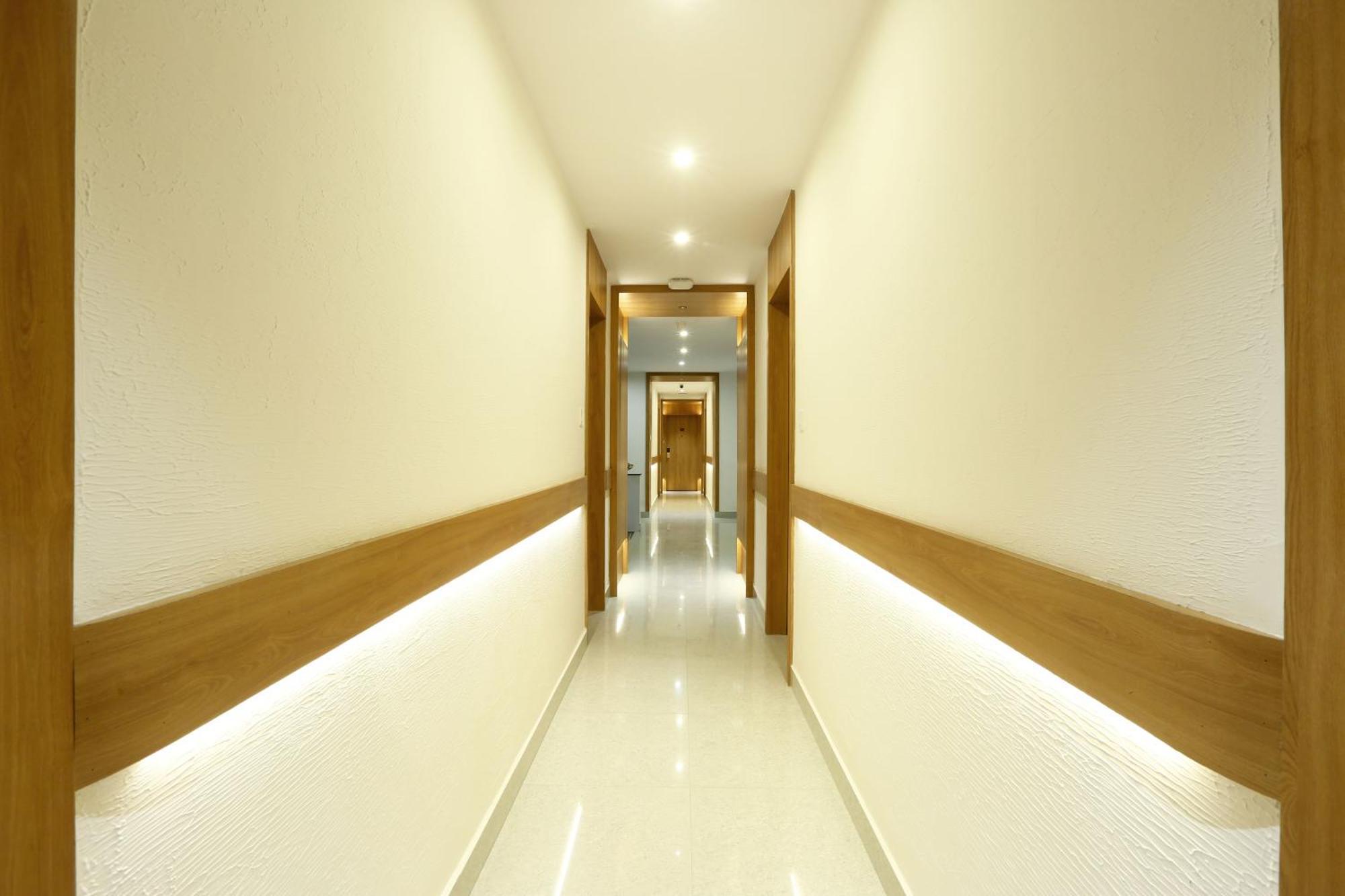 Hotel Sterling Plaza- Bangalore International Airport Dod Jala Dış mekan fotoğraf