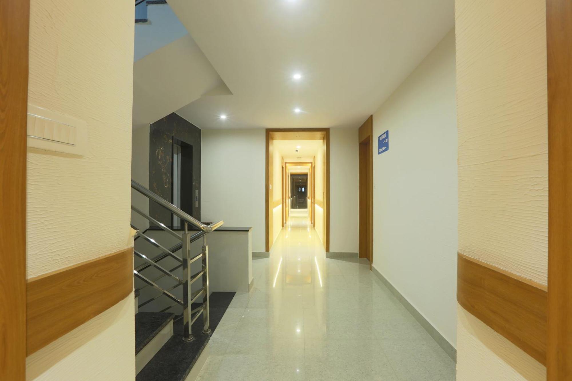 Hotel Sterling Plaza- Bangalore International Airport Dod Jala Dış mekan fotoğraf