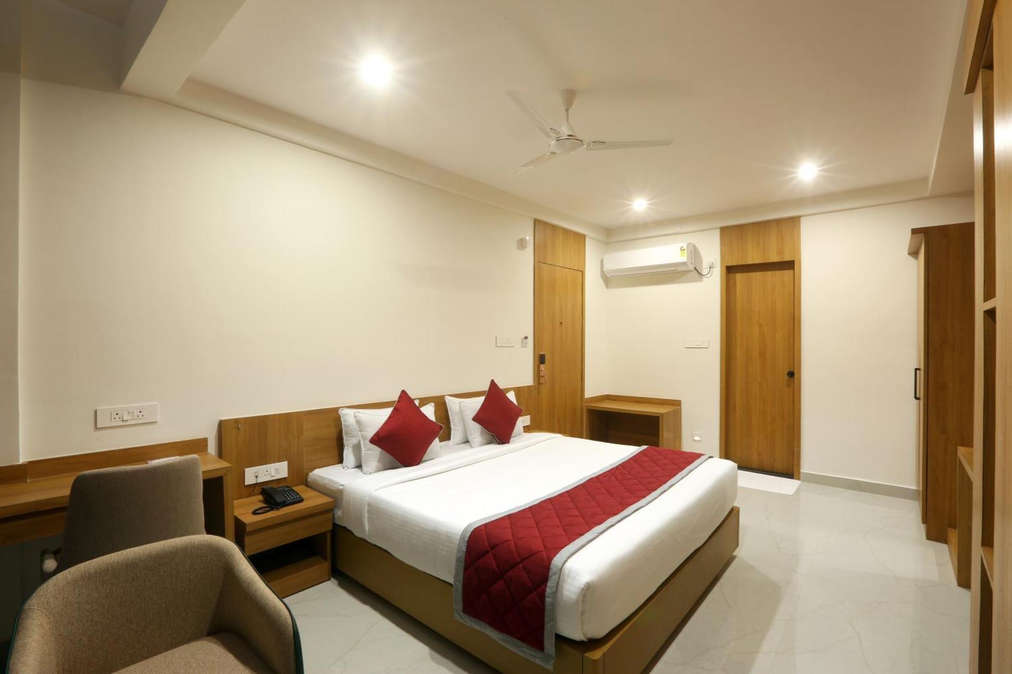 Hotel Sterling Plaza- Bangalore International Airport Dod Jala Dış mekan fotoğraf